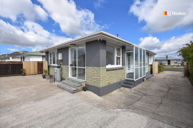 Photo of property in 43 Eden Street, Mosgiel, 9024