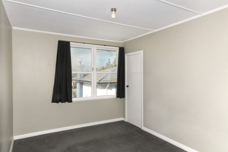 Photo of property in 7 Te Puke Street, Titahi Bay, Porirua, 5022