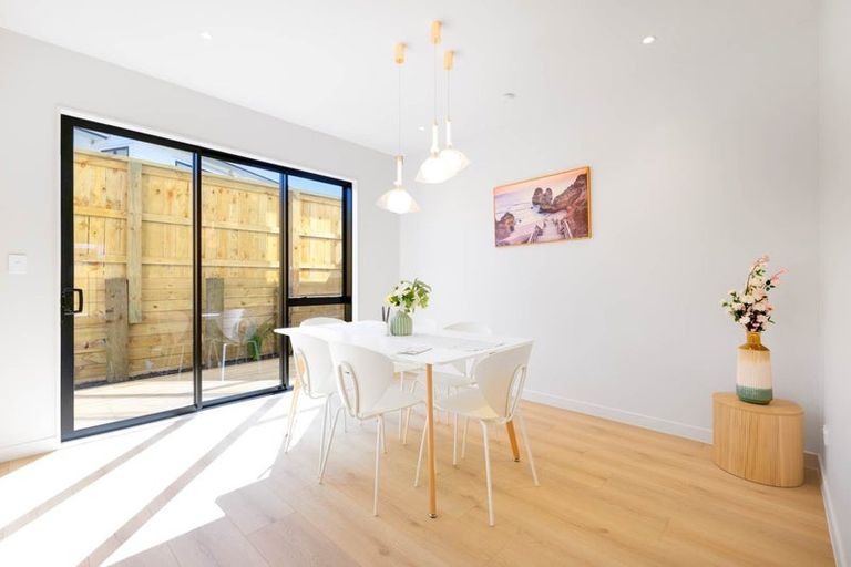 Photo of property in 4/59 Howe Street, Howick, Auckland, 2014