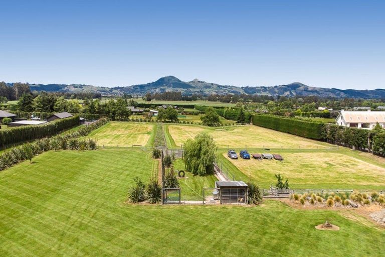 Photo of property in 77 Tirohanga Road, North Taieri, Mosgiel, 9092