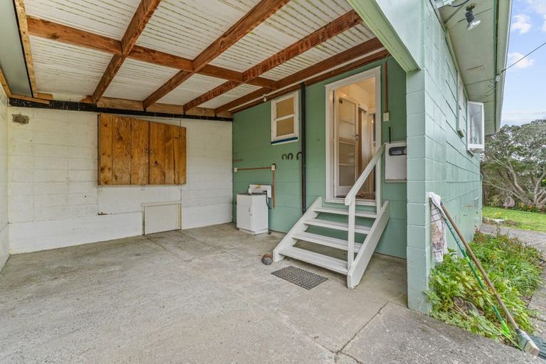 Photo of property in 111 Wharf Road, Port Albert, Wellsford, 0973