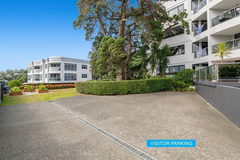 Photo of property in 1b/5 The Promenade, Takapuna, Auckland, 0622