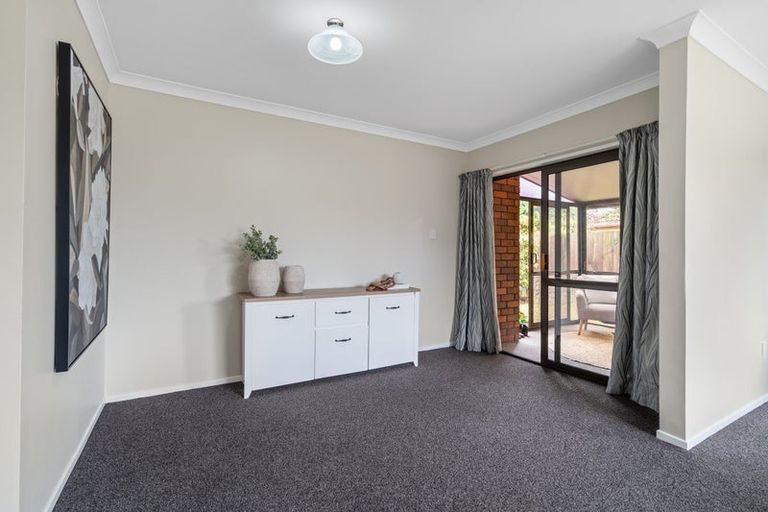 Photo of property in 1/87 Frankleigh Street, Somerfield, Christchurch, 8024