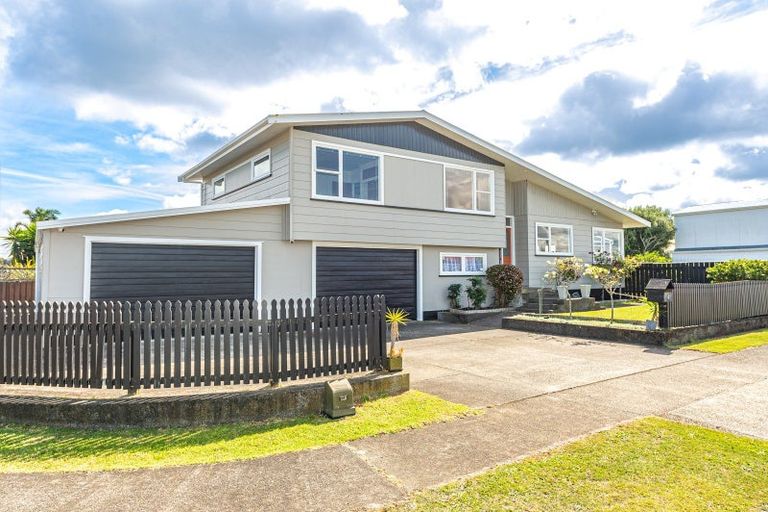 Photo of property in 4 Lindsey Crescent, Springvale, Whanganui, 4501