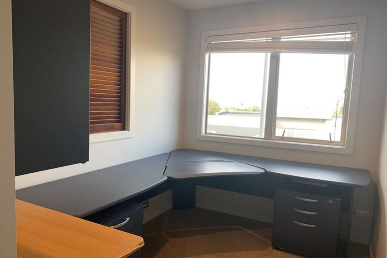 Photo of property in 28b Bevyn Street, Castor Bay, Auckland, 0620