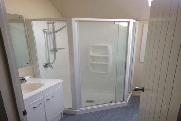 Photo of property in 327 Barbadoes Street, Christchurch Central, Christchurch, 8011