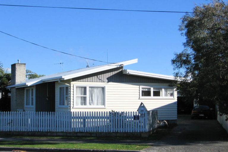 Photo of property in 165 Riverbend Road, Onekawa, Napier, 4110