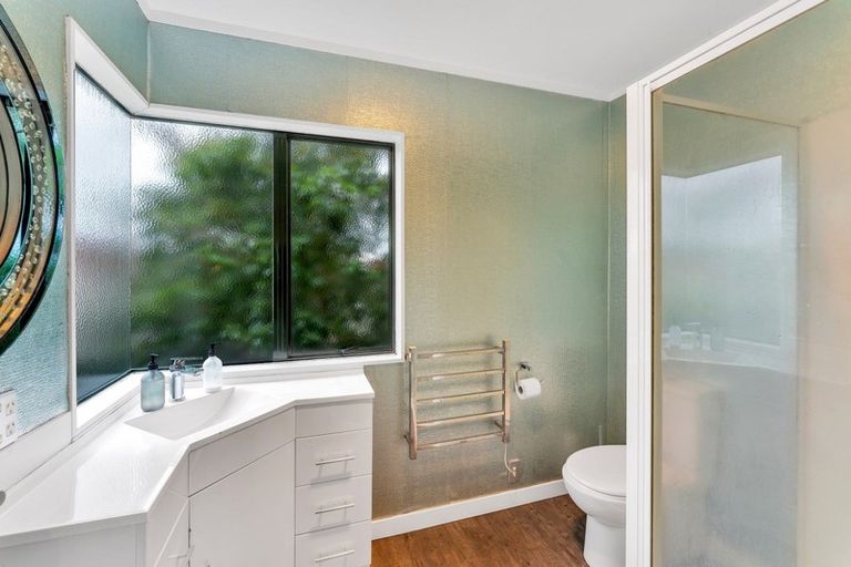 Photo of property in 287 Bucklands Beach Road, Bucklands Beach, Auckland, 2012