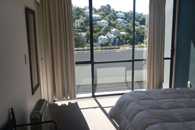 Photo of property in 44a Fairview Crescent, Kelburn, Wellington, 6012