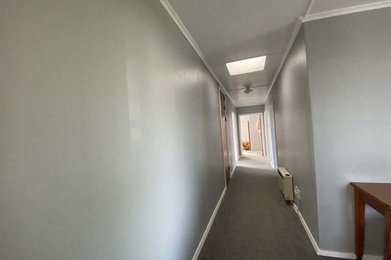 Photo of property in 1 Kegworth Street, Eltham, 4322