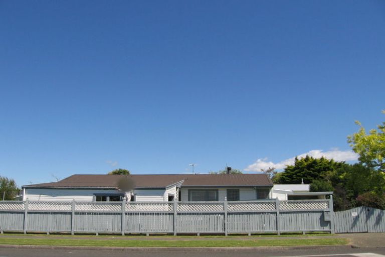 Photo of property in 1 Campion Road, Riverdale, Gisborne, 4010