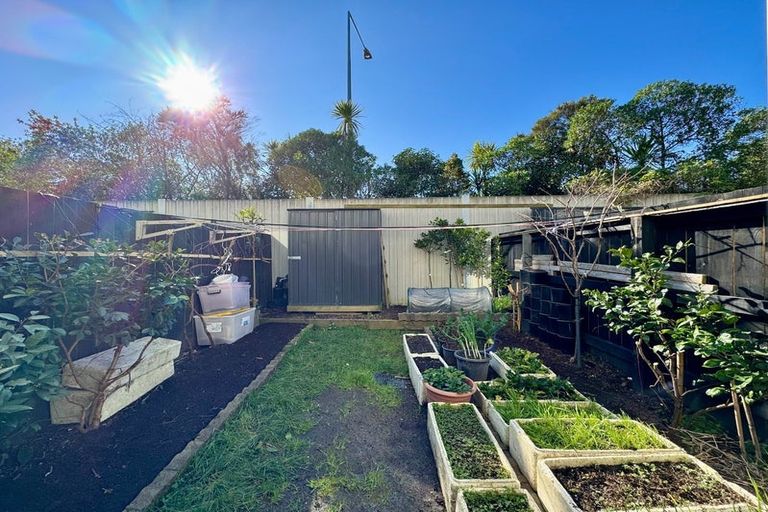 Photo of property in 47 Whai Hua Lane, Mangere Bridge, Auckland, 2022