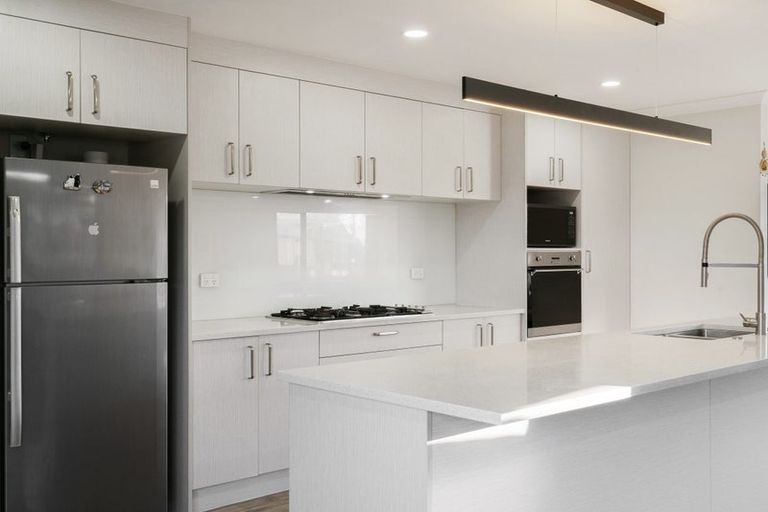 Photo of property in 9 Earlywood Road, Takanini, 2110