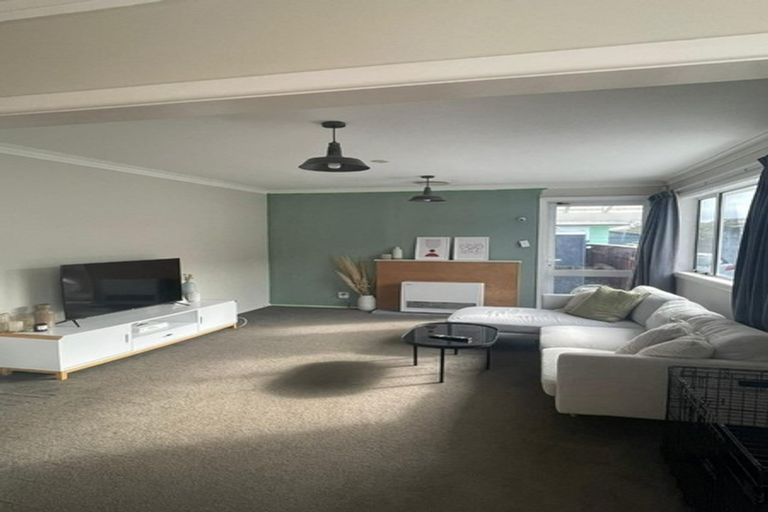 Photo of property in 13 Byron Street, Trentham, Upper Hutt, 5018