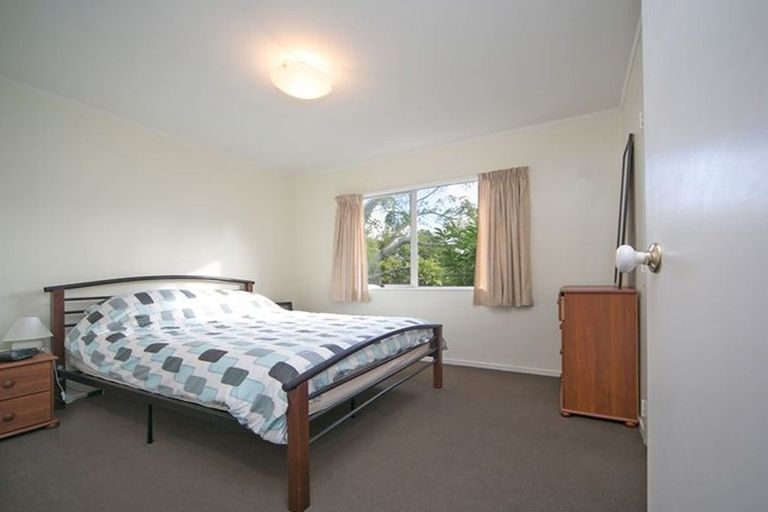 Photo of property in 20 Imperial Place, Henderson, Auckland, 0612
