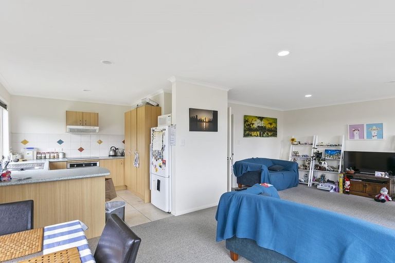 Photo of property in 60f Woodland Road, Johnsonville, Wellington, 6037