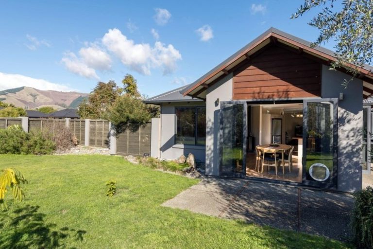 Photo of property in 10 Lucy Murcott Place, Stoke, Nelson, 7011