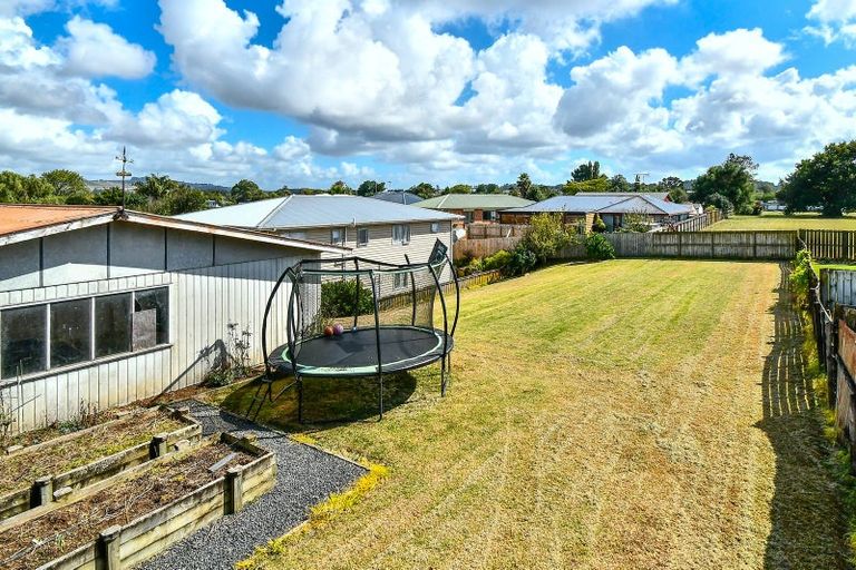 Photo of property in 14 Elizabeth Street, Tuakau, 2121
