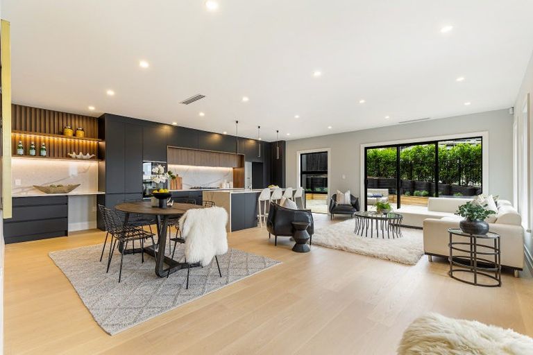 Photo of property in 17 Arawaru Avenue, Wainui, 0992