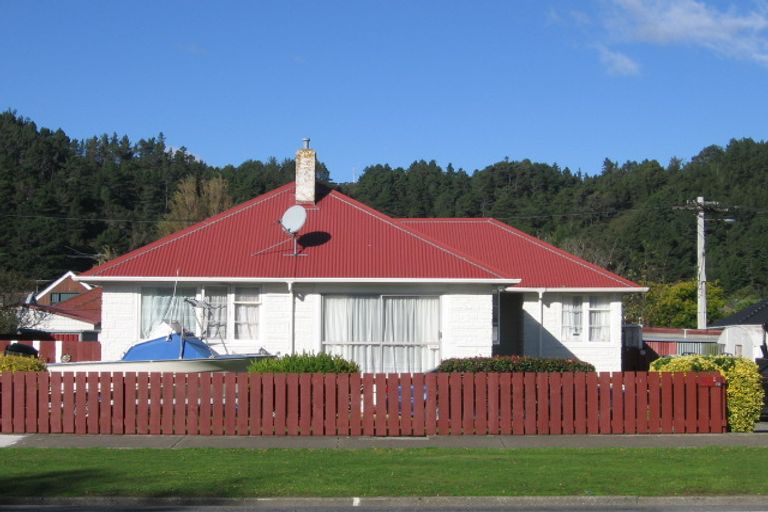 Photo of property in 1280 High Street, Taita, Lower Hutt, 5011