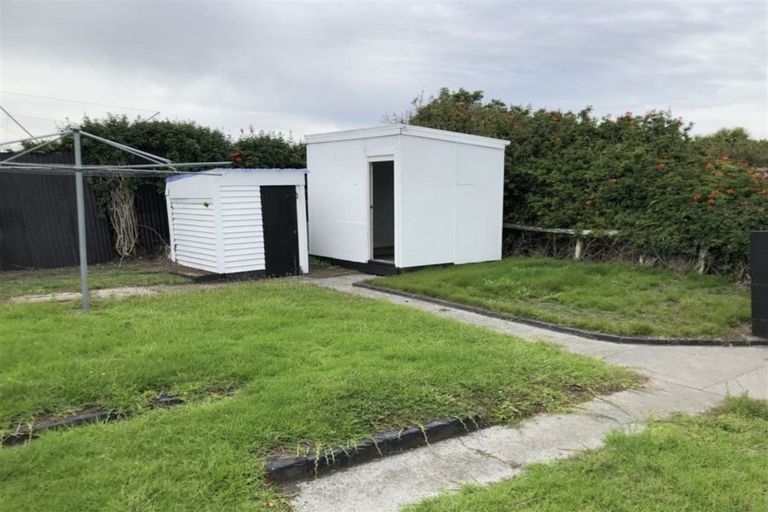 Photo of property in 180 Puriri Street, Castlecliff, Whanganui, 4501