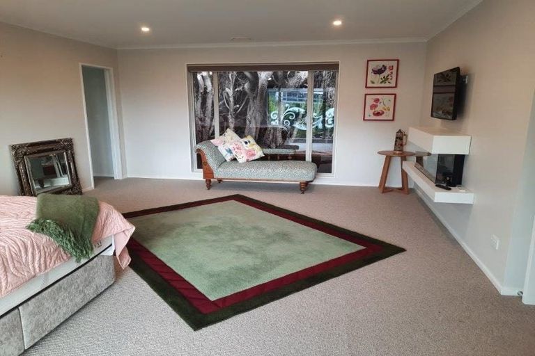 Photo of property in 59 Saint Andrews Hill Road, Mount Pleasant, Christchurch, 8081