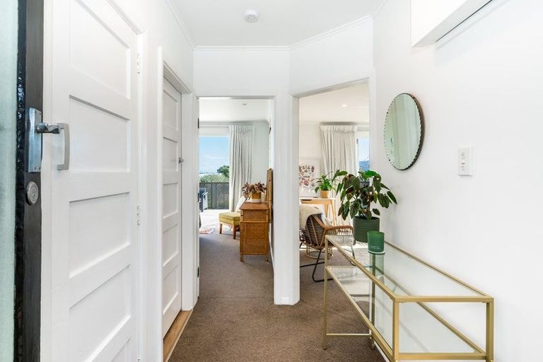 Photo of property in 118 Seaview Road, Paraparaumu Beach, Paraparaumu, 5032