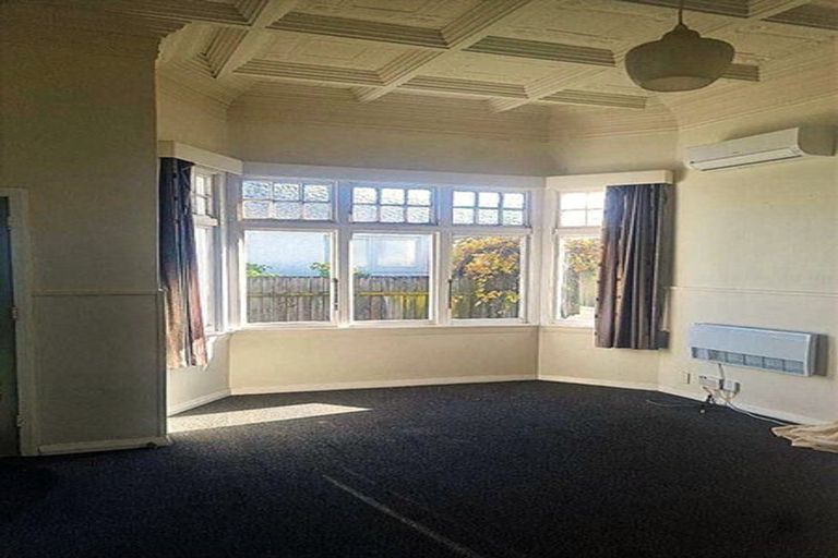 Photo of property in 6 Caius Avenue, Gonville, Wanganui, 4501