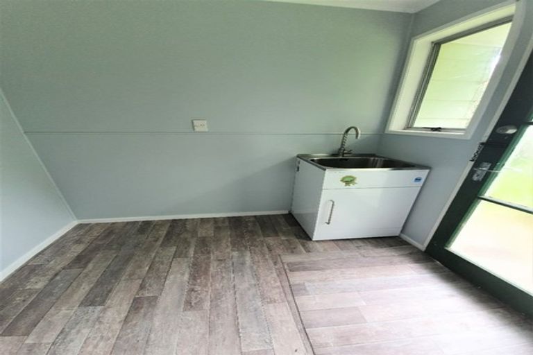 Photo of property in 30 Hyperion Drive, Randwick Park, Auckland, 2105