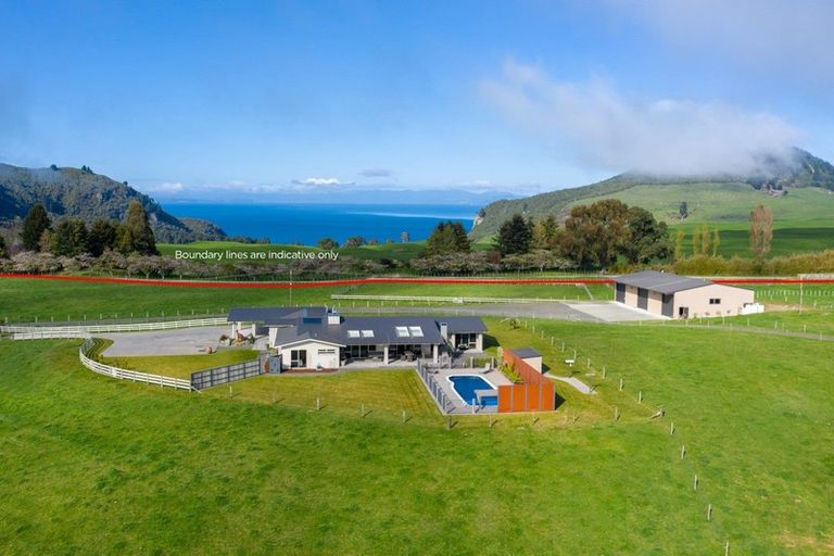 Photo of property in 30 Kaiapo Road, Acacia Bay, Taupo, 3385