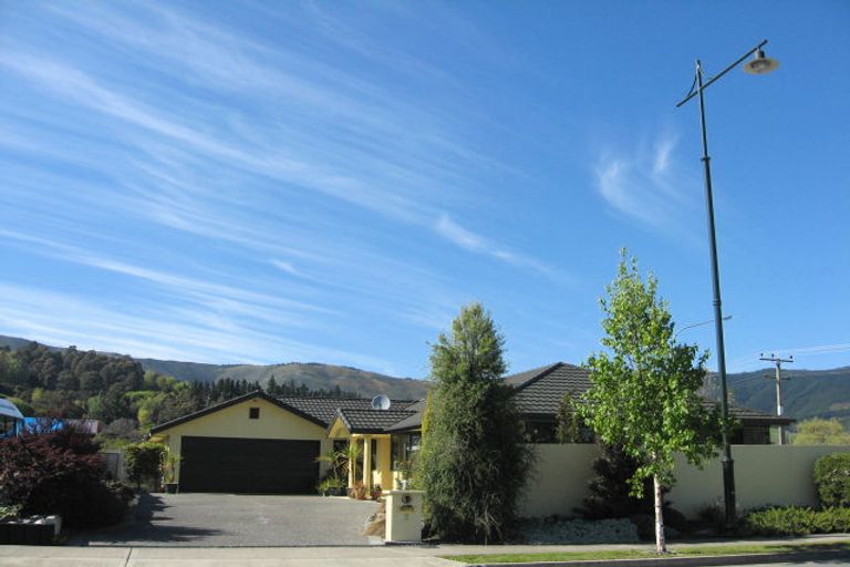 Photo of property in 2 Covent Drive, Stoke, Nelson, 7011