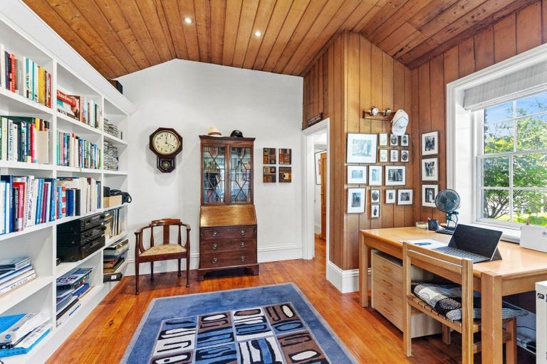 Photo of property in 21 Anglesea Street, Arrowtown, 9302