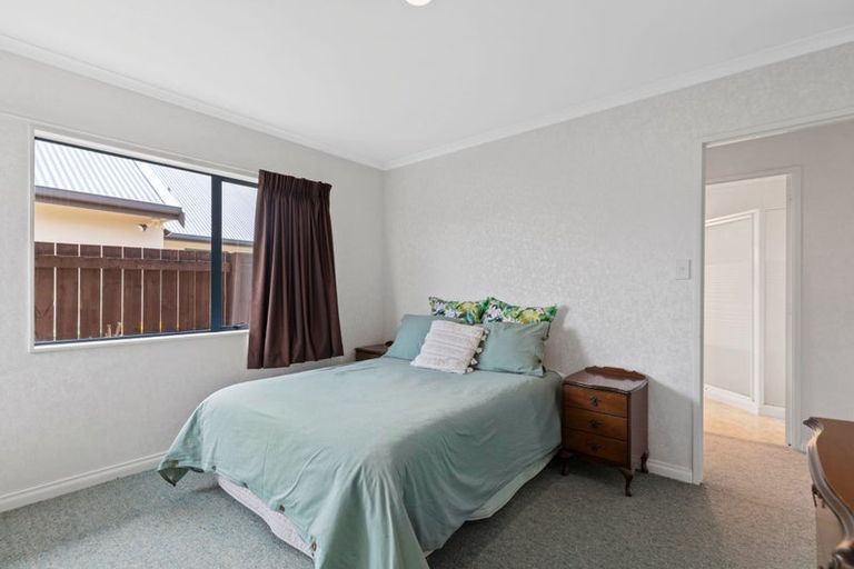 Photo of property in 10 Sandhurst Drive, Papamoa Beach, Papamoa, 3118