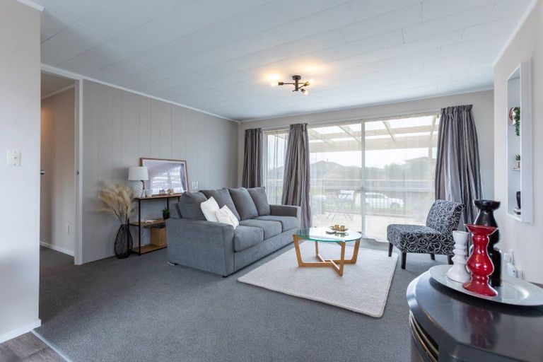 Photo of property in 20 Ruahine Street, Dannevirke, 4930