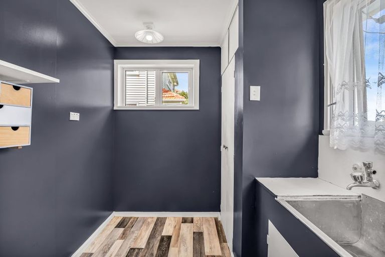 Photo of property in 92 Swiss Avenue, Gonville, Whanganui, 4501