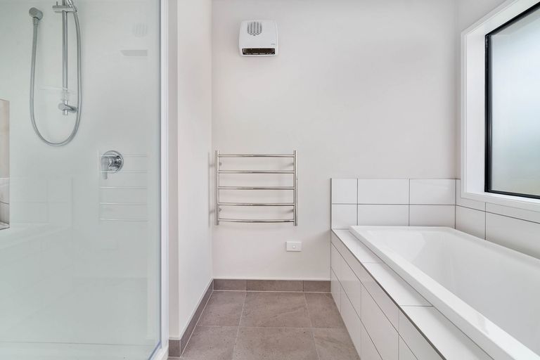 Photo of property in 22 Lacebark Drive, Kinloch, Taupo, 3377