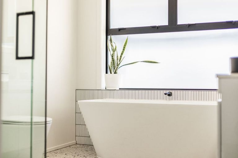 Photo of property in 94 Kotare Street, Waikanae, 5036