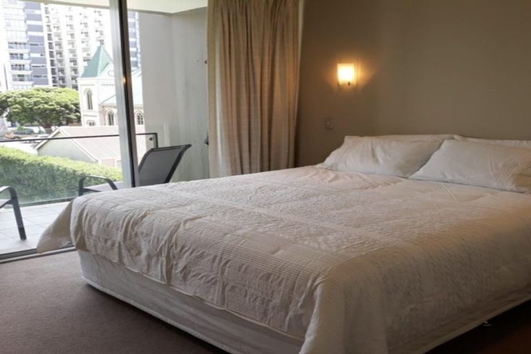 Photo of property in Sanctum Apartments, 34/10a Ebor Street, Te Aro, Wellington, 6011