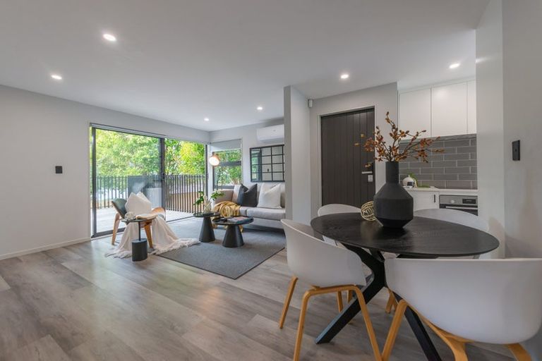 Photo of property in 6b Zingaro Place, Massey, Auckland, 0614