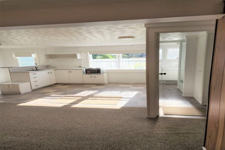 Photo of property in 14 Ranch Avenue, Beach Haven, Auckland, 0626