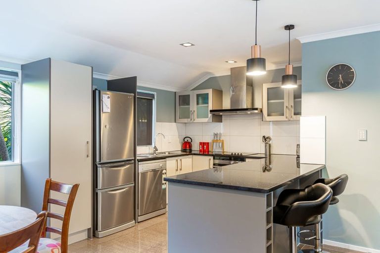 Photo of property in 12 Nirmal Place, Sunnyvale, Auckland, 0612