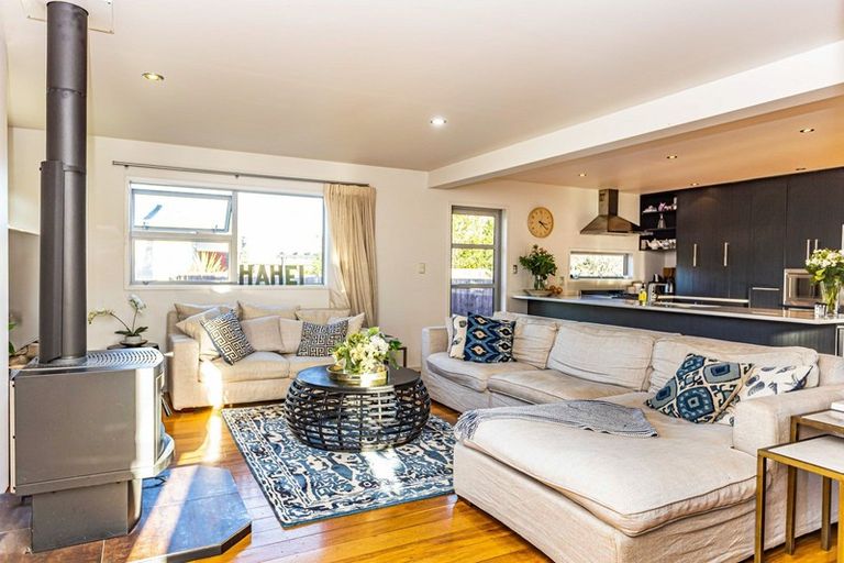 Photo of property in 27 Kent Road, Saint Johns Hill, Whanganui, 4501