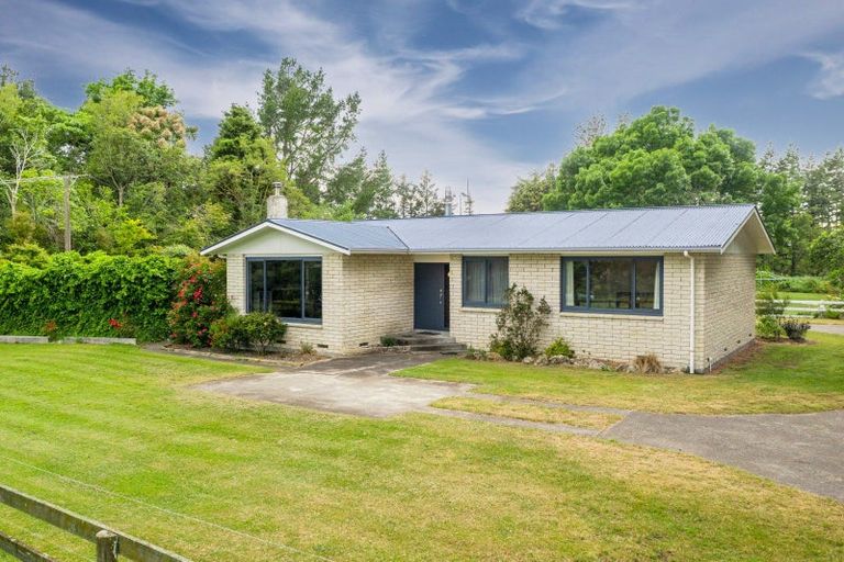 Photo of property in 10 Tukituki Road, Ashley Clinton, Takapau, 4286