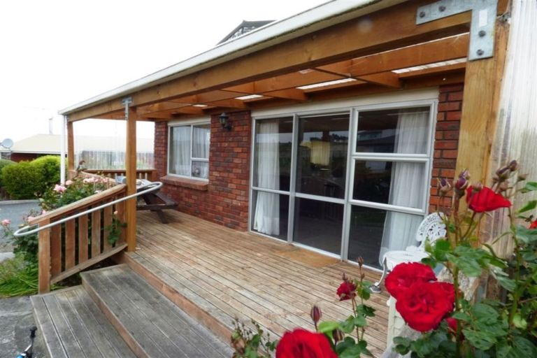 Photo of property in 32 Mcneil Street, Balclutha, 9230