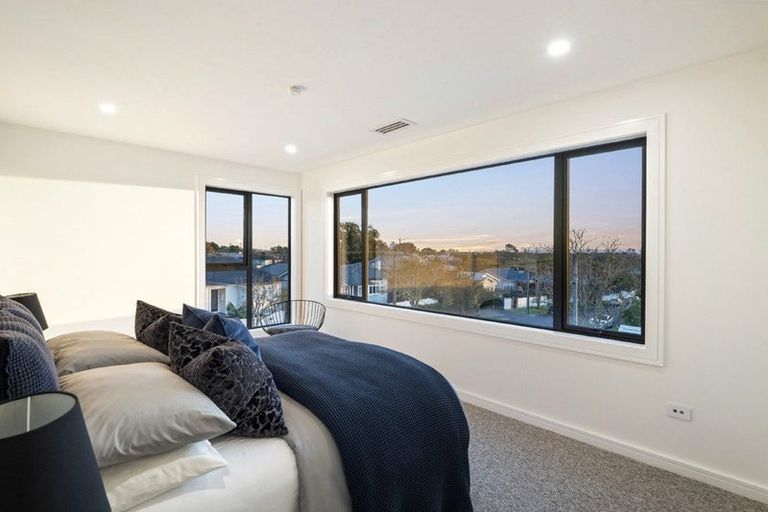 Photo of property in 16a Egremont Street, Belmont, Auckland, 0622