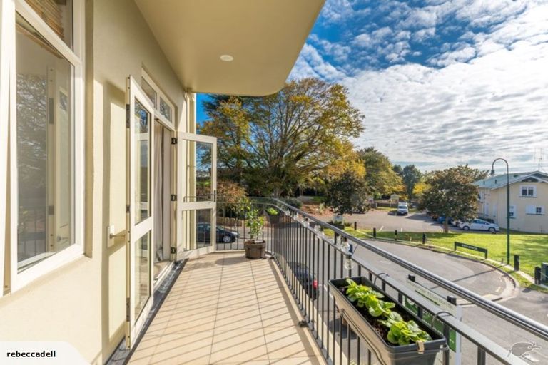 Photo of property in 1a/11 London Street, Hamilton Central, Hamilton, 3204