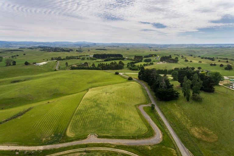 Photo of property in 812 Whakapirau Road, Whakapirau, Maungaturoto, 0583