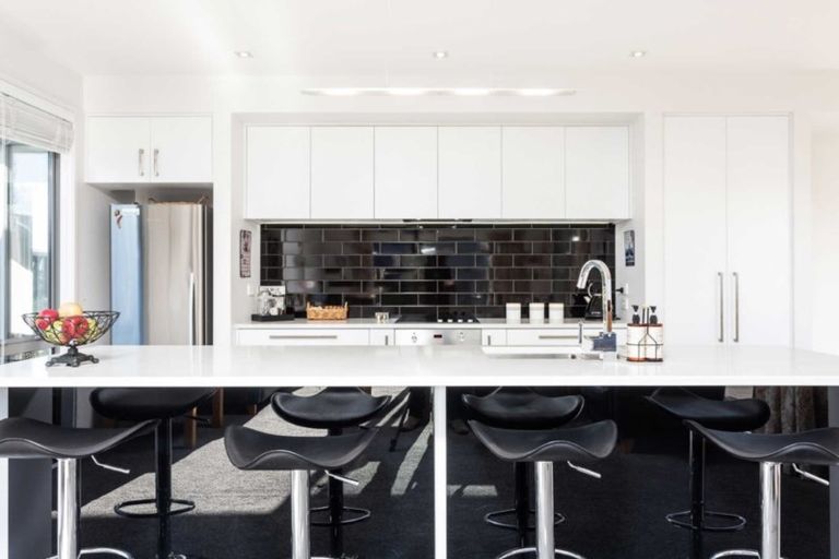 Photo of property in 17 Waterstock Way, Parklands, Christchurch, 8083