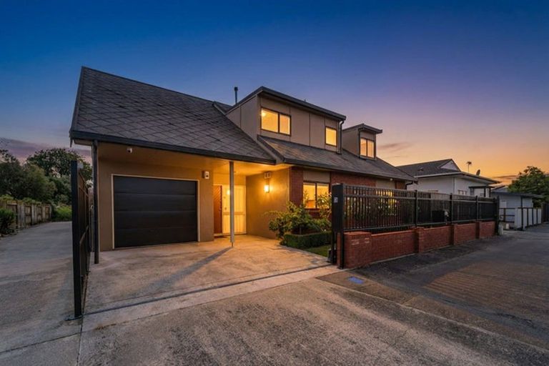 Photo of property in 19 Dahlia Street, Palmerston North, 4410