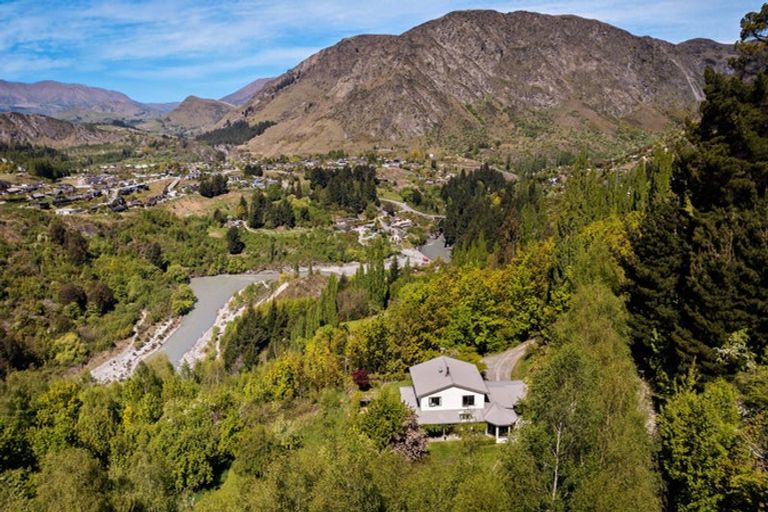 Photo of property in 108 Moonlight Track, Arthurs Point, Queenstown, 9371